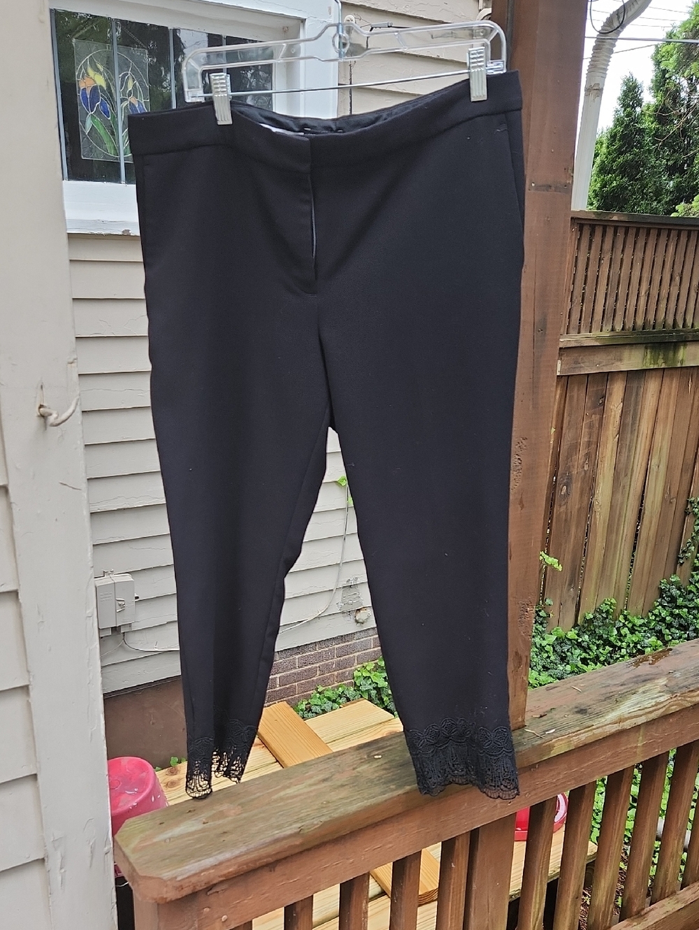 Ann Taylor Black Capri Pants with Lace Hem